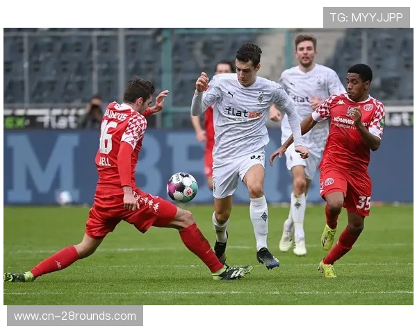 门兴快速反击撕裂美因茨防线，阿米里中场串联失效